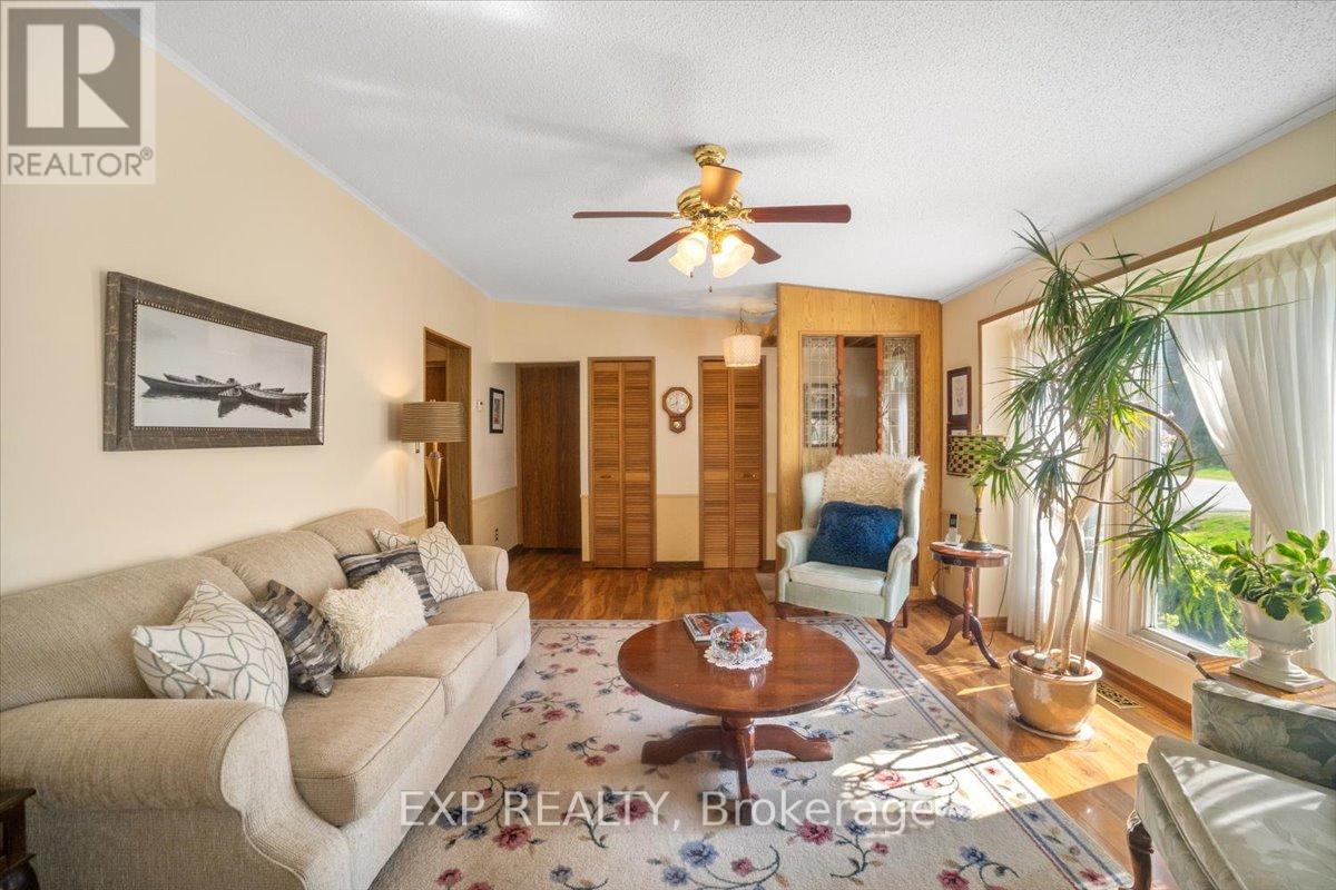 36 Juno Crescent, Georgina (sutton & Jackson's Point), Ontario