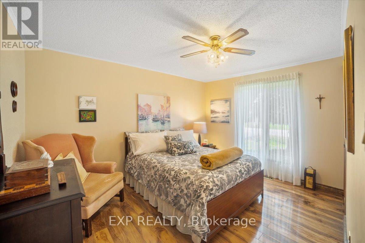 36 Juno Crescent, Georgina (sutton & Jackson's Point), Ontario