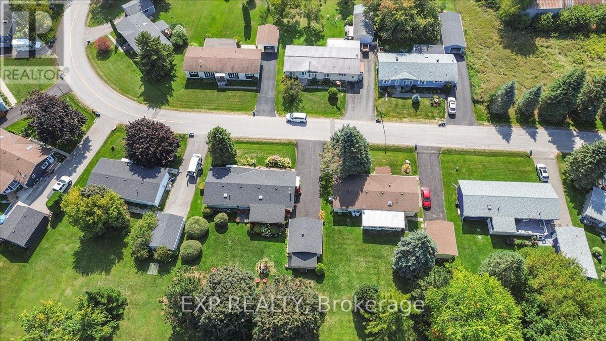 36 Juno Crescent, Georgina (sutton & Jackson's Point), Ontario