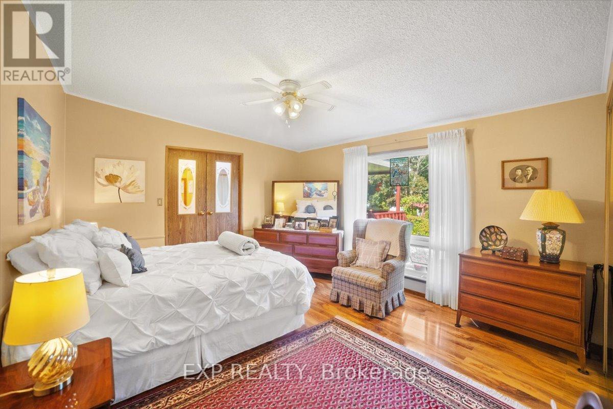 36 Juno Crescent, Georgina (sutton & Jackson's Point), Ontario