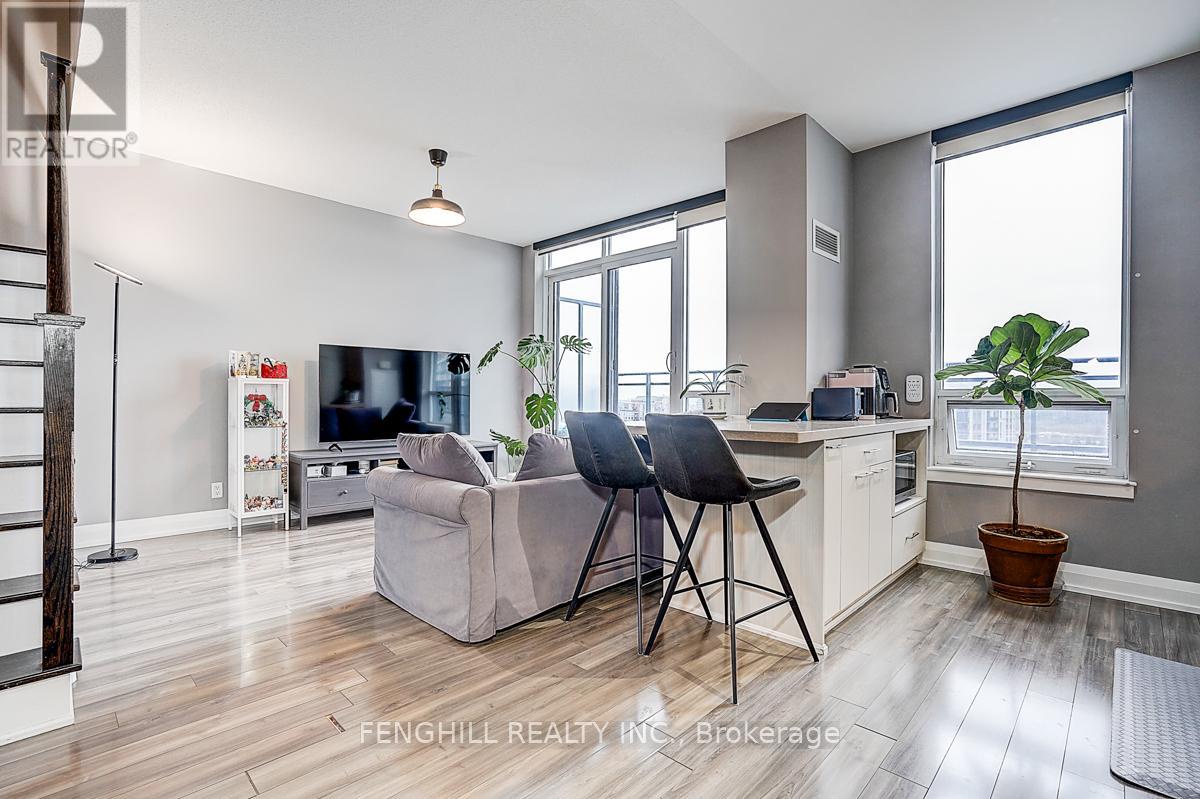 Ph7 - 370 Highway 7 Road E, Richmond Hill (doncrest), Ontario