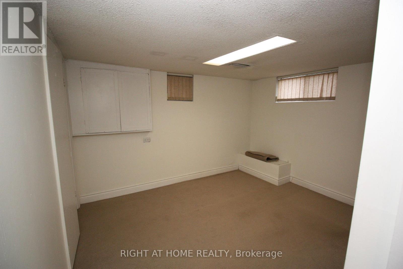 123 Ashbourne Drive, Toronto (islington-city Centre West), Ontario