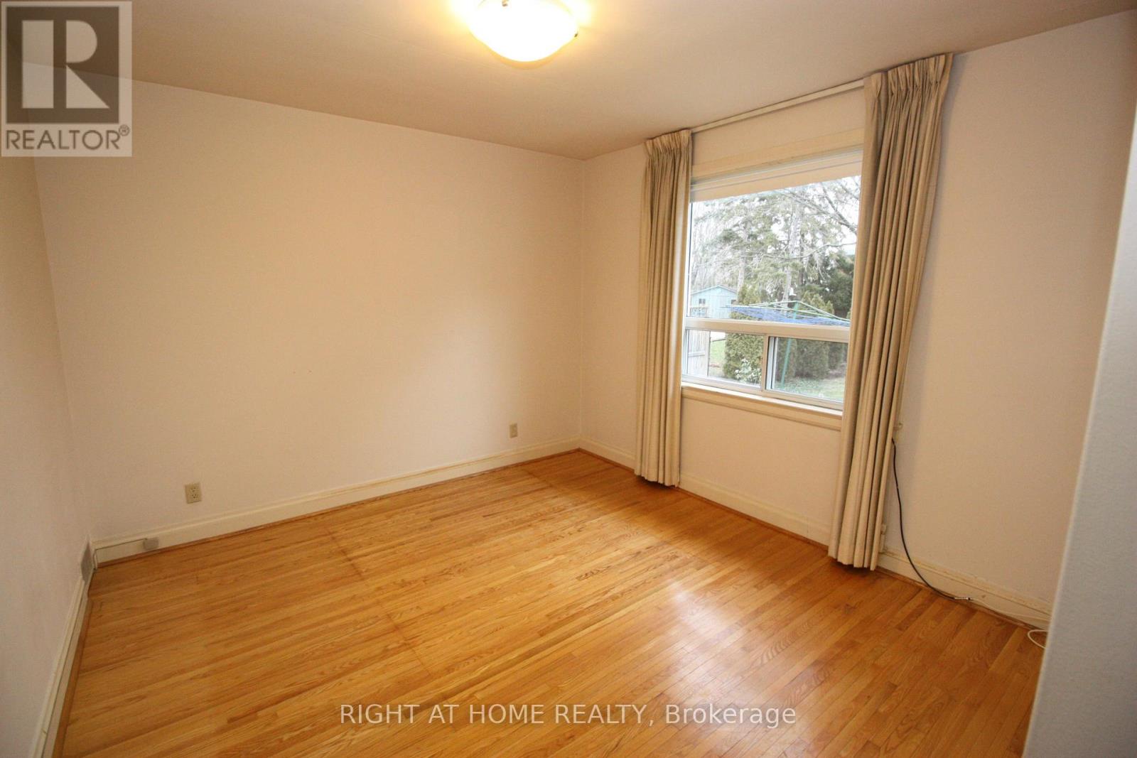 123 Ashbourne Drive, Toronto (islington-city Centre West), Ontario