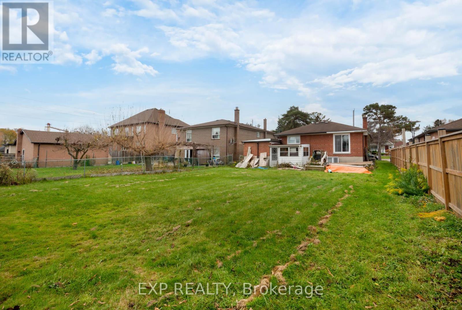 78 Sunset Trail, Toronto (humberlea-pelmo Park), Ontario