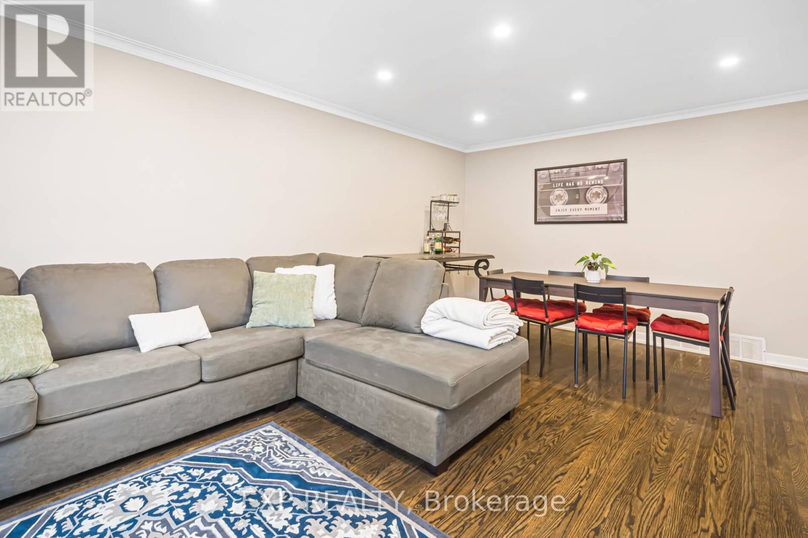 78 Sunset Trail, Toronto (humberlea-pelmo Park), Ontario