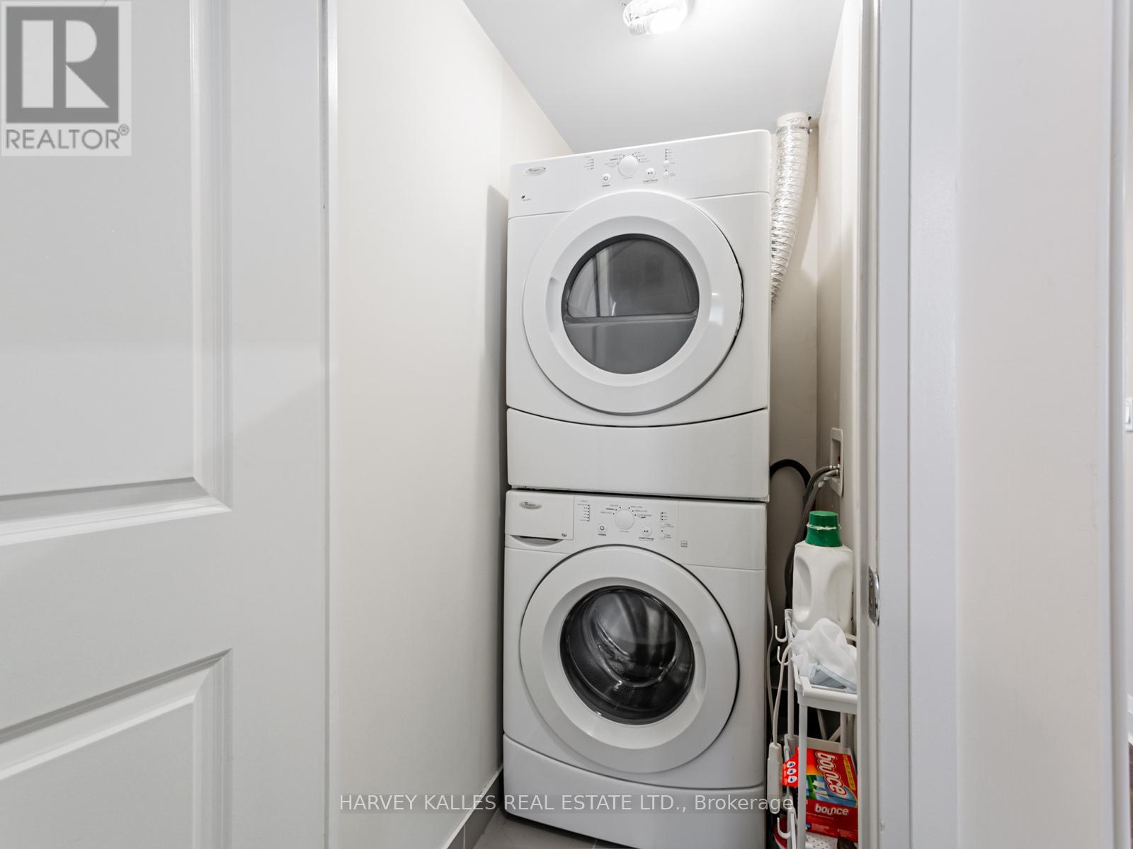 303 - 1185 The Queensway Avenue, Toronto (islington-city Centre West), Ontario