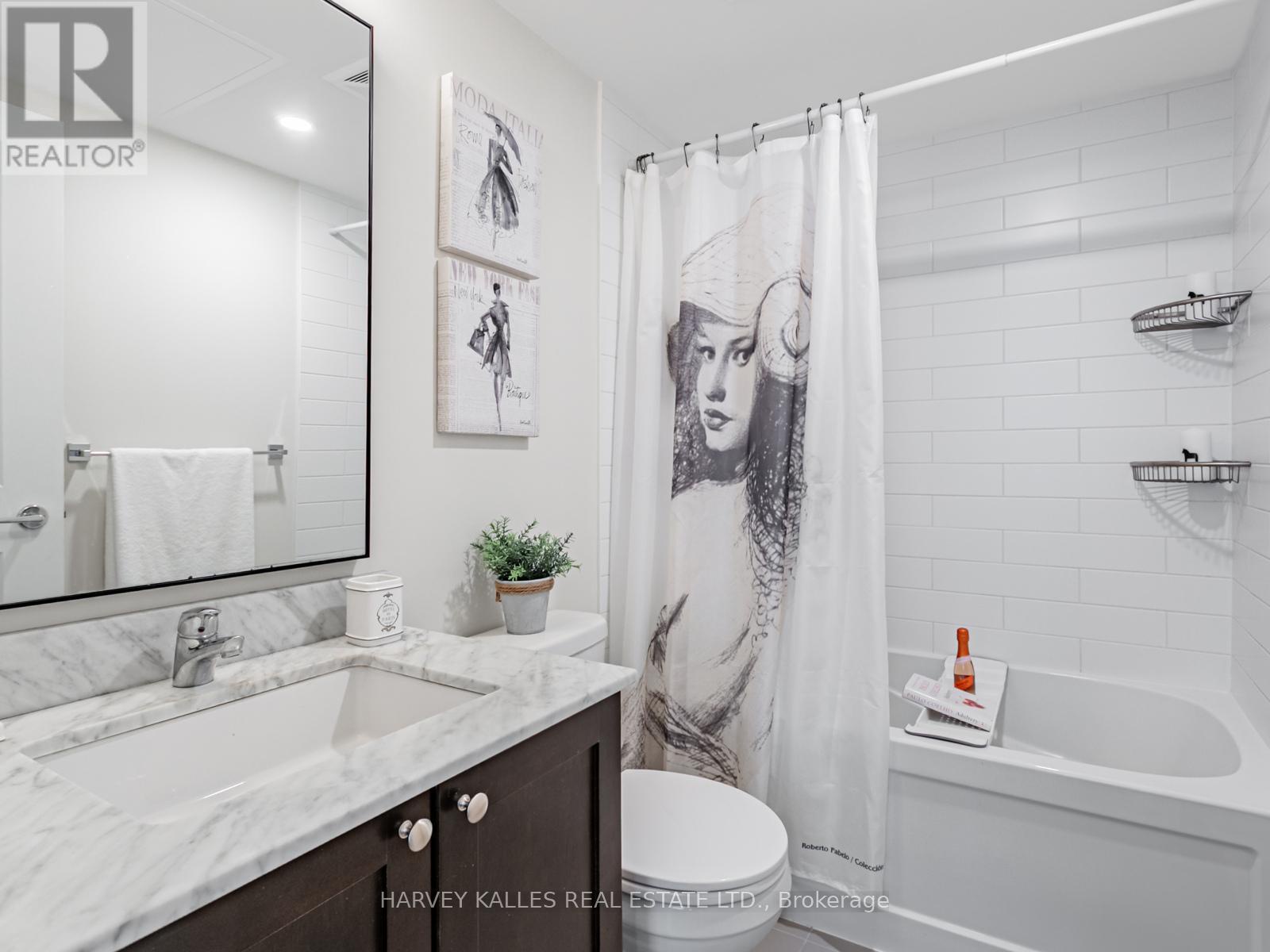 303 - 1185 The Queensway Avenue, Toronto (islington-city Centre West), Ontario