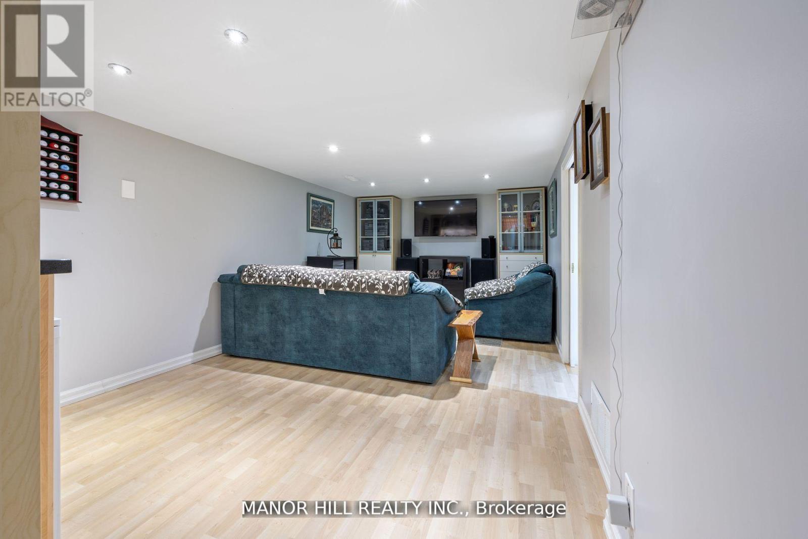 31 Chartwell Road, Toronto (stonegate-queensway), Ontario