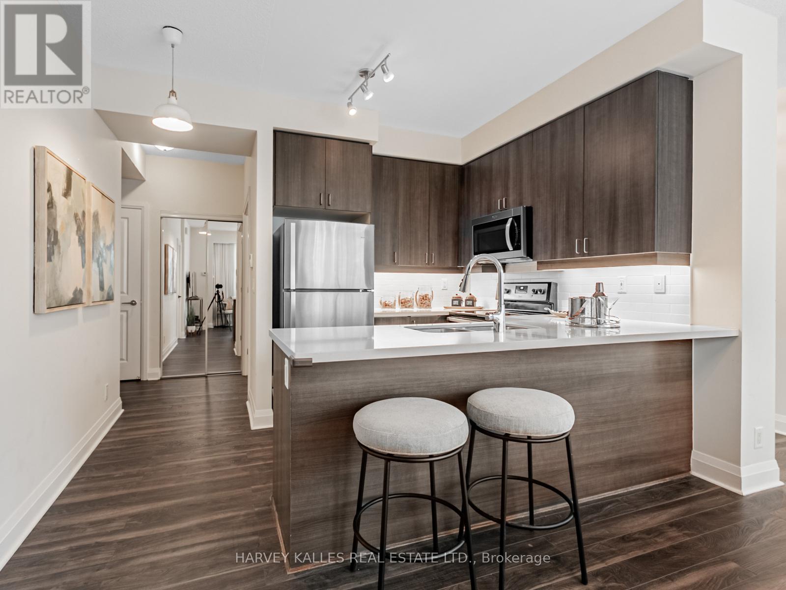 303 - 1185 The Queensway Avenue, Toronto (islington-city Centre West), Ontario