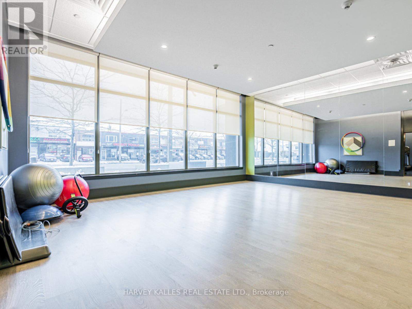 303 - 1185 The Queensway Avenue, Toronto (islington-city Centre West), Ontario