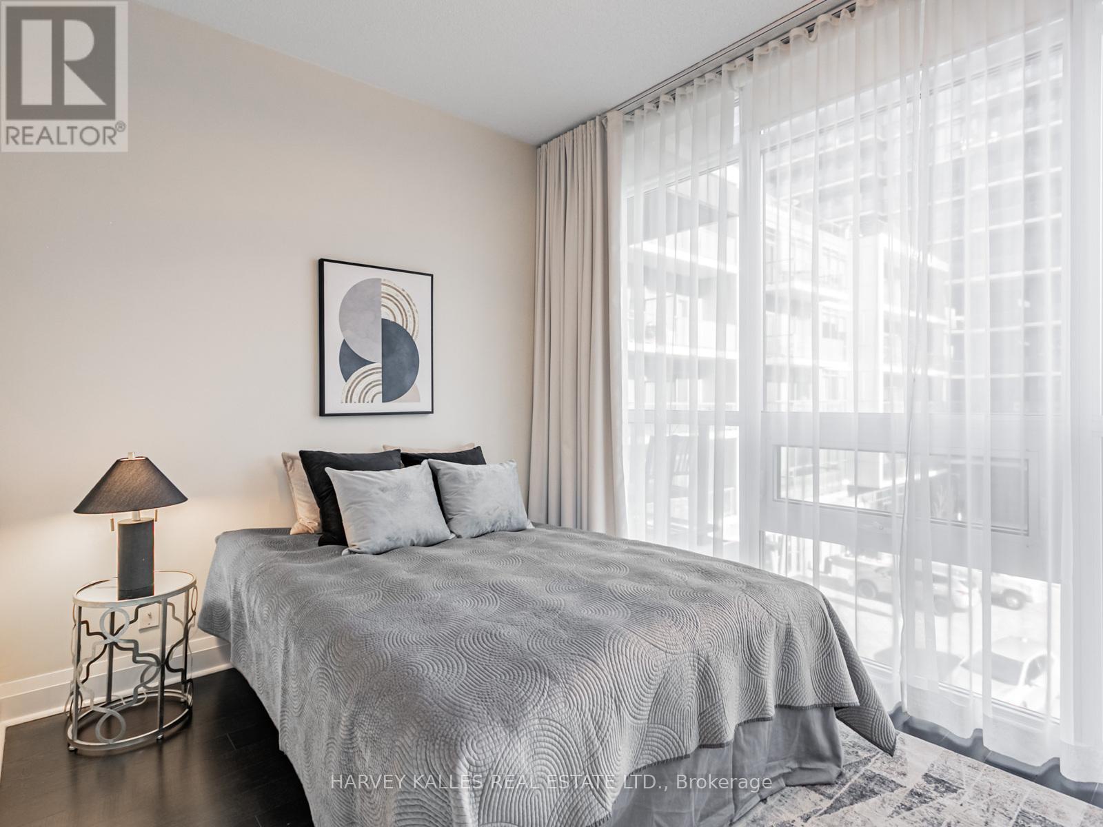 303 - 1185 The Queensway Avenue, Toronto (islington-city Centre West), Ontario