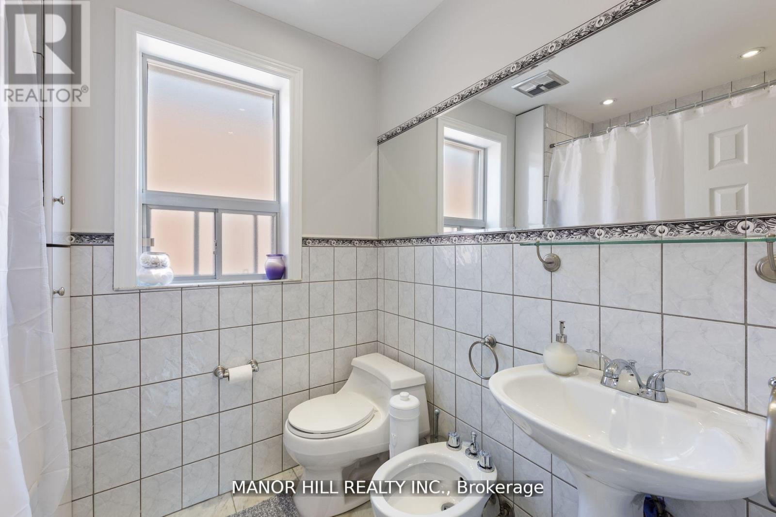 31 Chartwell Road, Toronto (stonegate-queensway), Ontario