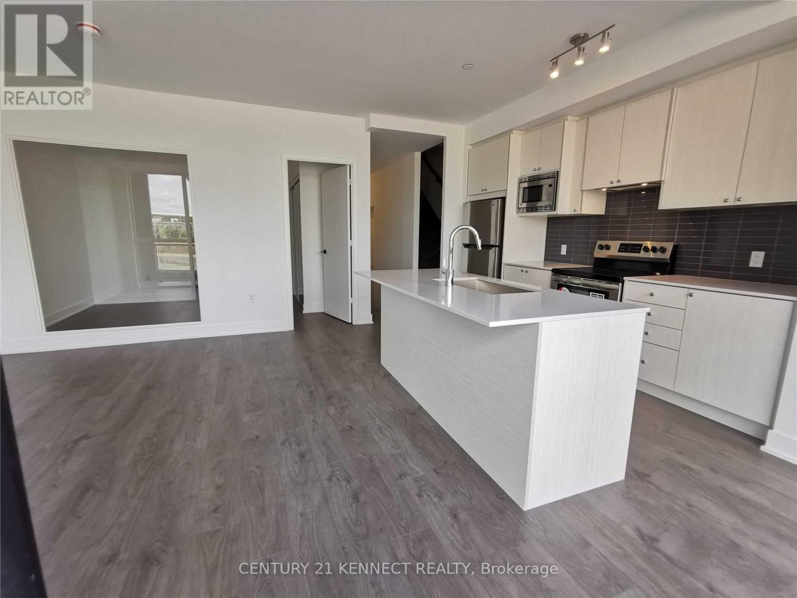 Th 3 - 60 George Butchart Drive, Toronto (downsview-roding-cfb), Ontario