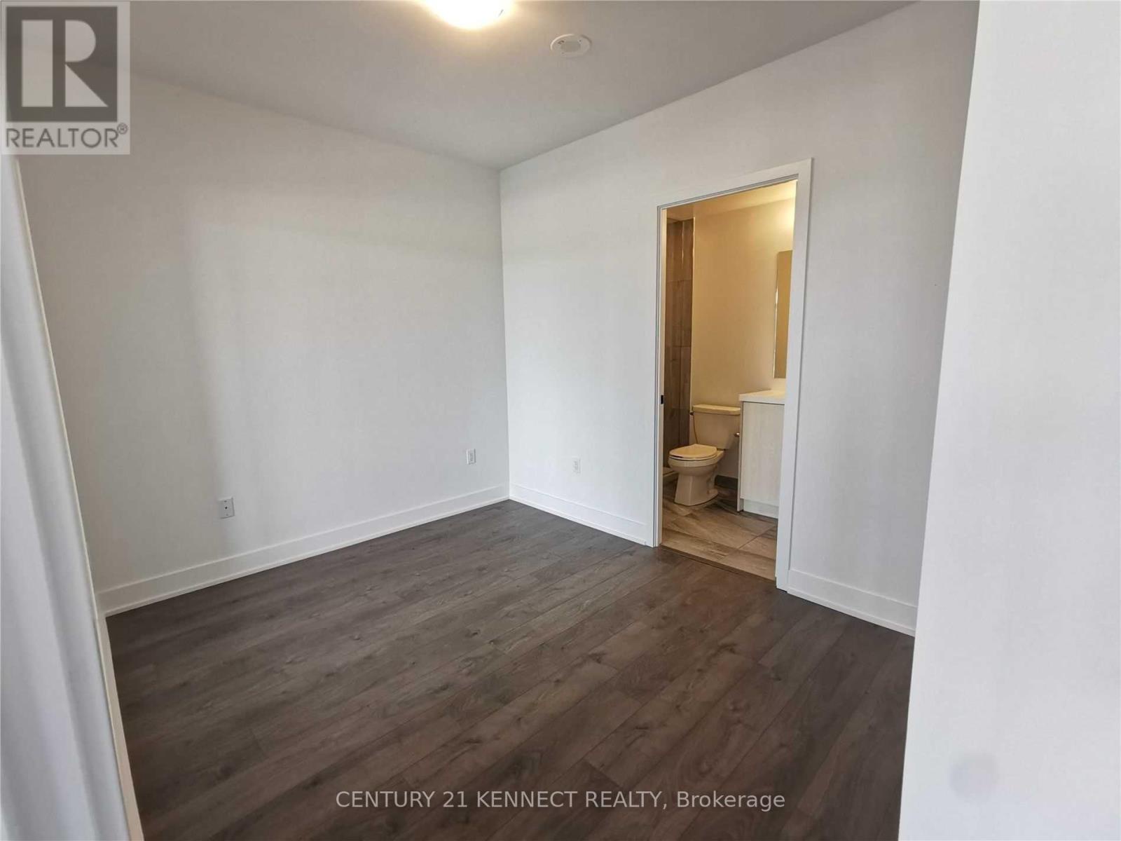 Th 3 - 60 George Butchart Drive, Toronto (downsview-roding-cfb), Ontario