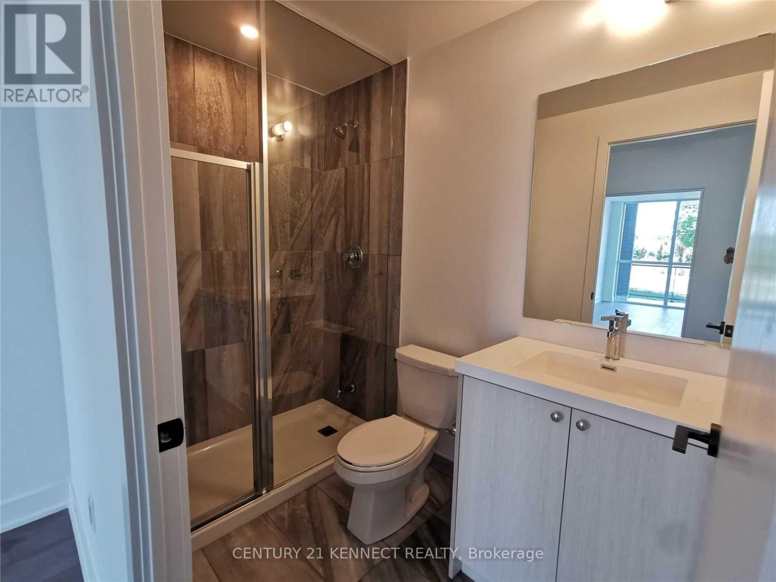 Th 3 - 60 George Butchart Drive, Toronto (downsview-roding-cfb), Ontario