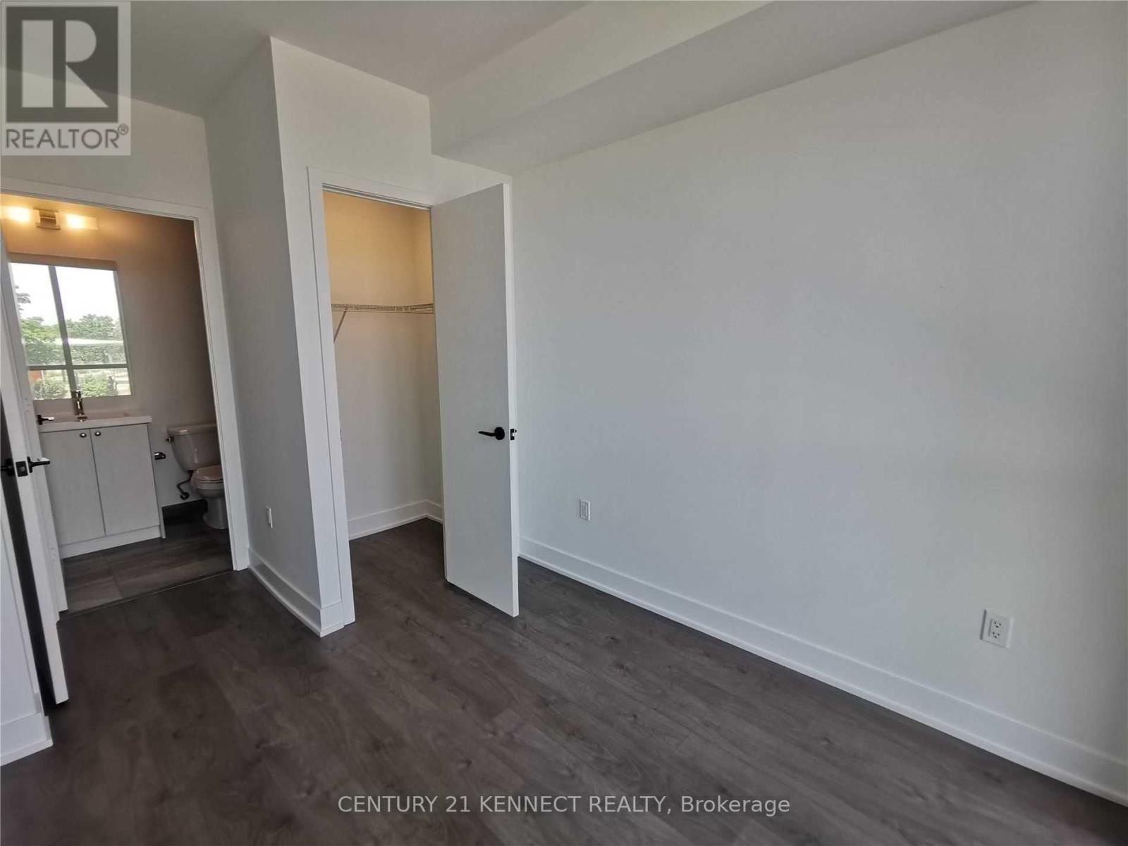 Th 3 - 60 George Butchart Drive, Toronto (downsview-roding-cfb), Ontario