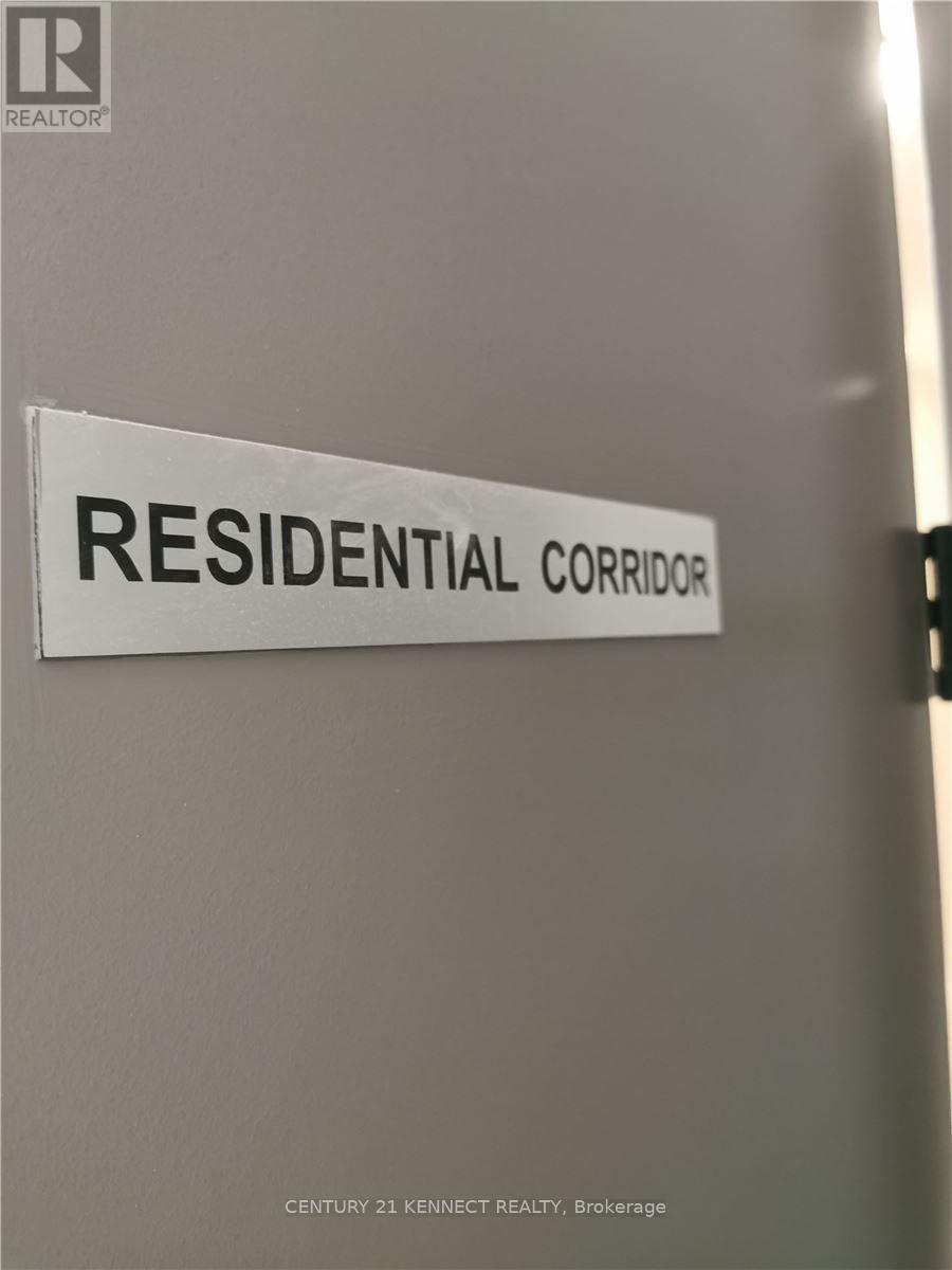 Th 3 - 60 George Butchart Drive, Toronto (downsview-roding-cfb), Ontario