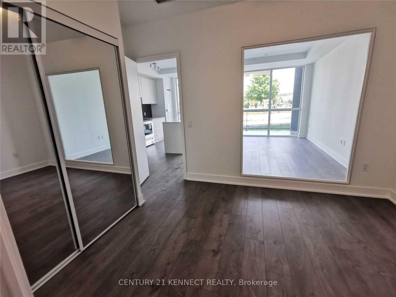 Th 3 - 60 George Butchart Drive, Toronto (downsview-roding-cfb), Ontario