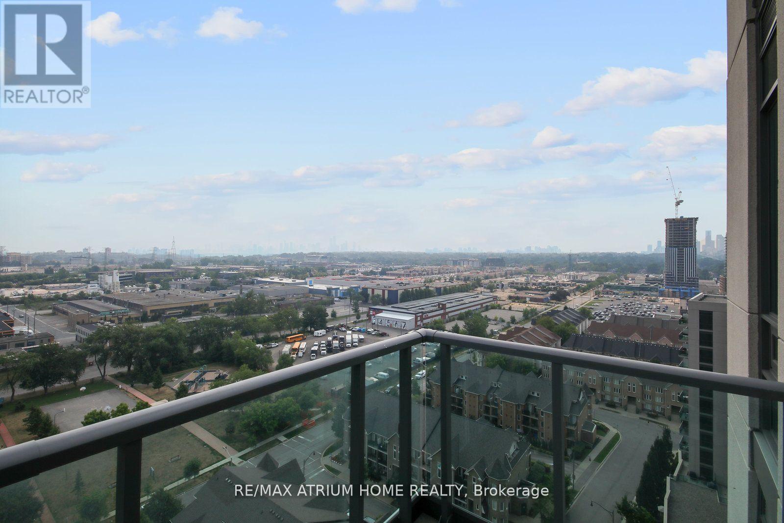 Ph09 - 35 Brian Peck Crescent, Toronto (thorncliffe Park), Ontario