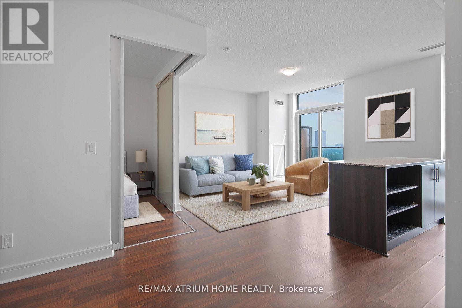 Ph09 - 35 Brian Peck Crescent, Toronto (thorncliffe Park), Ontario