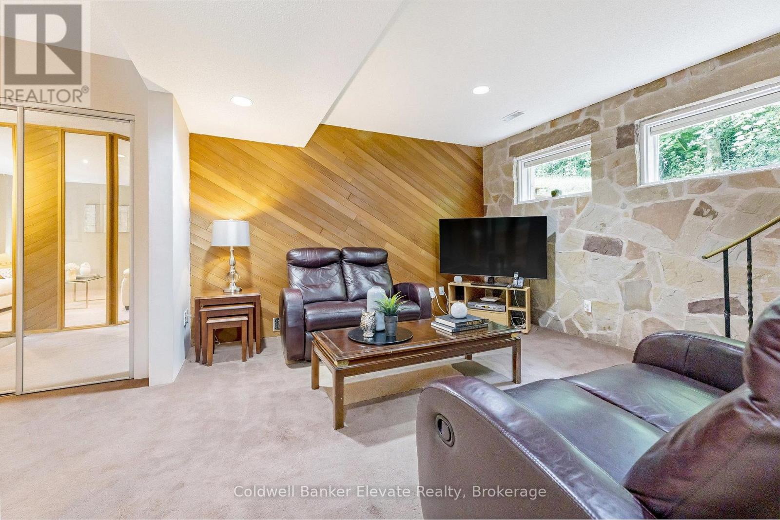 8 Ann Street, Halton Hills (georgetown), Ontario