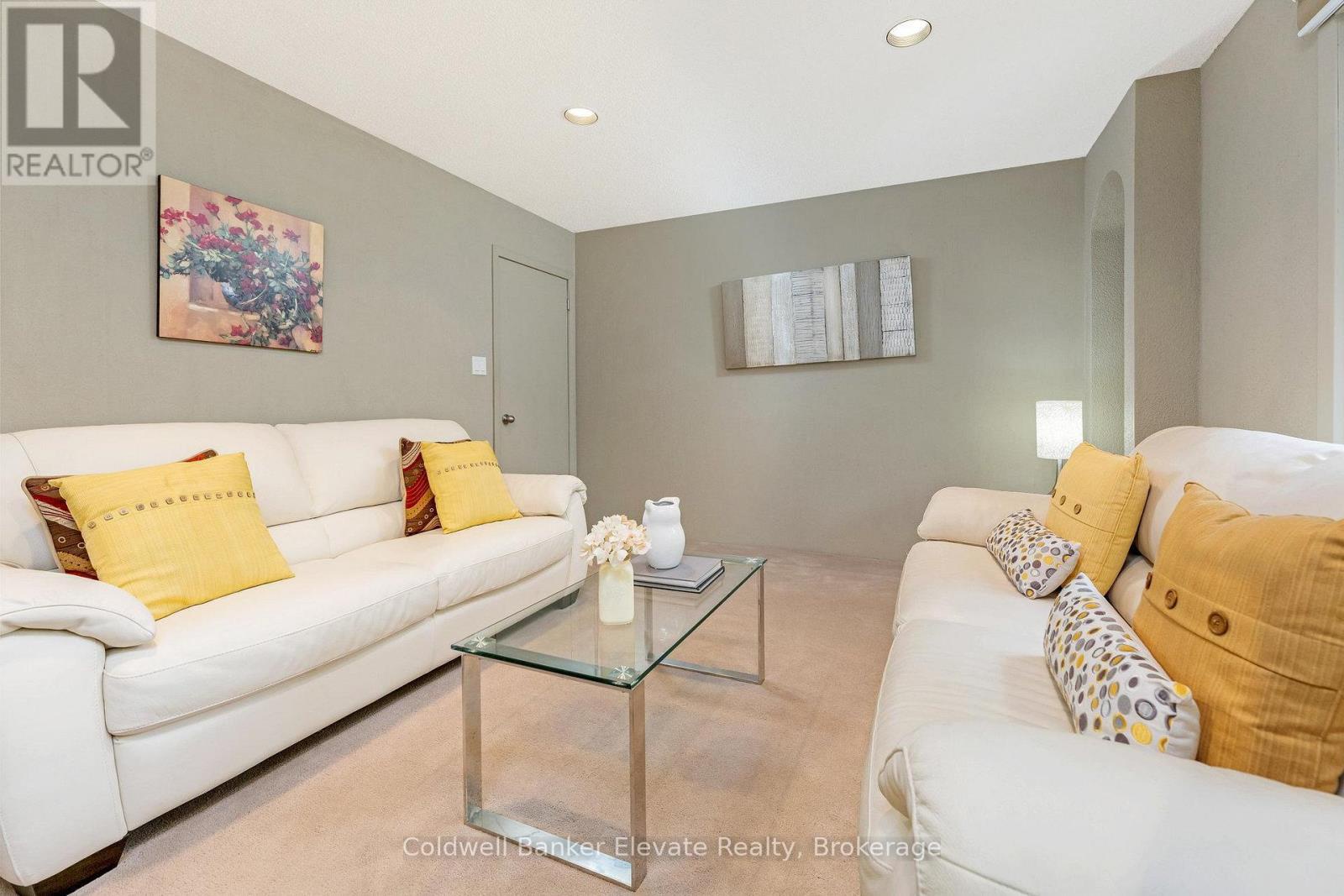 8 Ann Street, Halton Hills (georgetown), Ontario