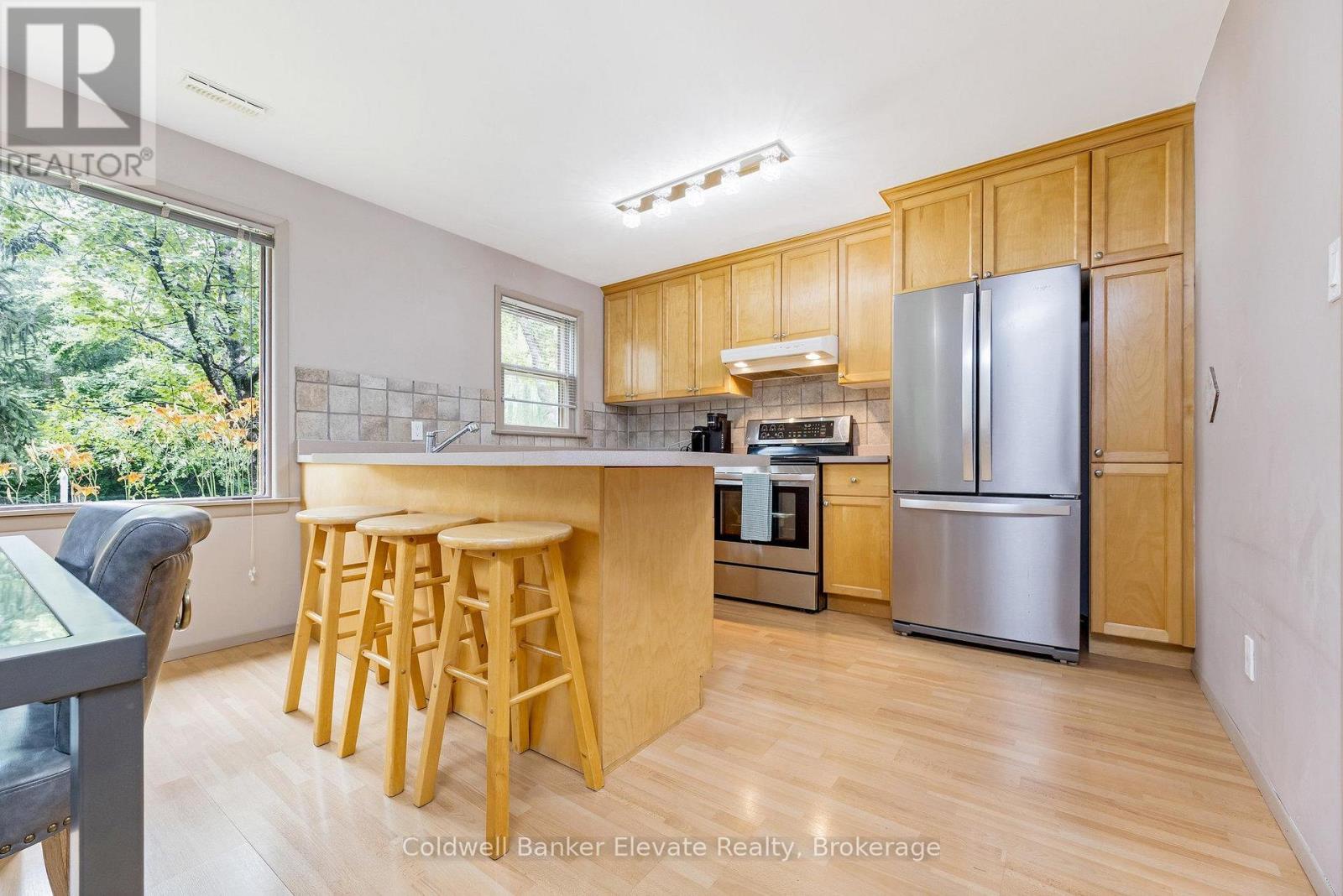 8 Ann Street, Halton Hills (georgetown), Ontario