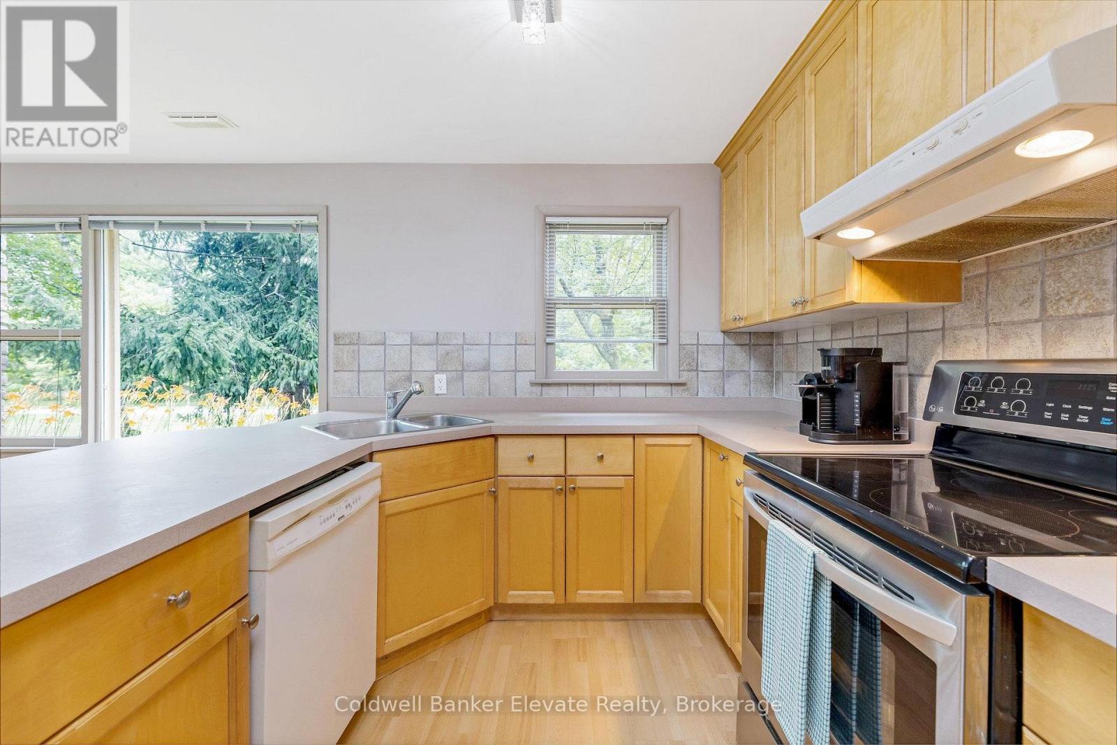 8 Ann Street, Halton Hills (georgetown), Ontario