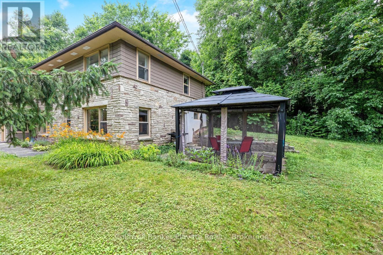 8 Ann Street, Halton Hills (georgetown), Ontario