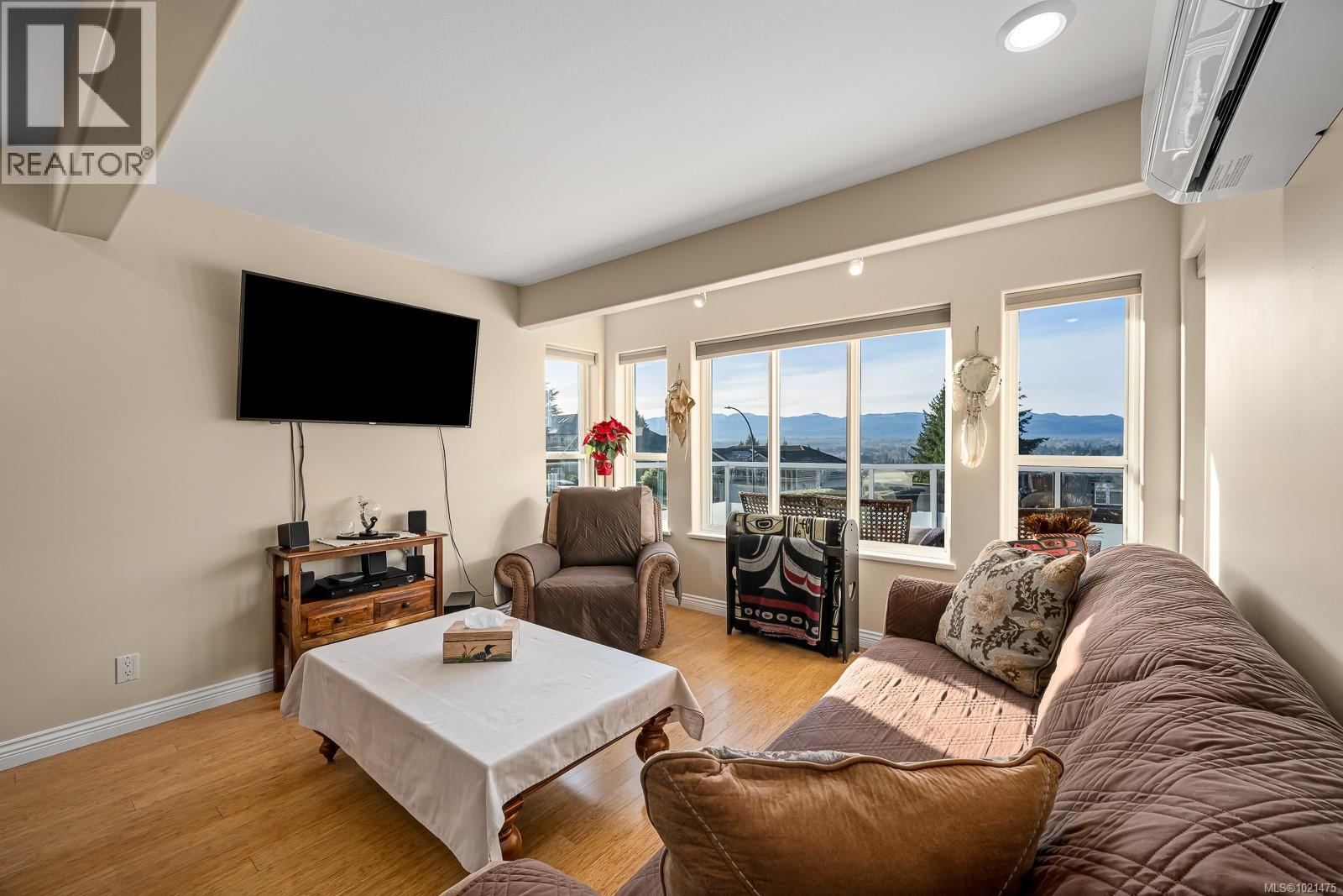 1418 Valley View Dr, Courtenay, British Columbia