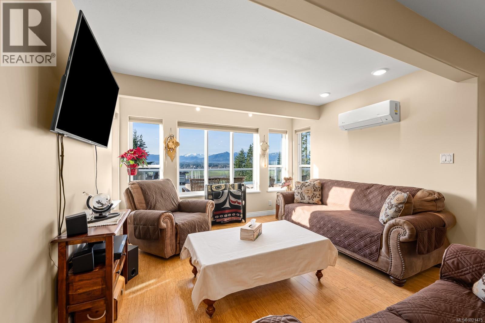 1418 Valley View Dr, Courtenay, British Columbia