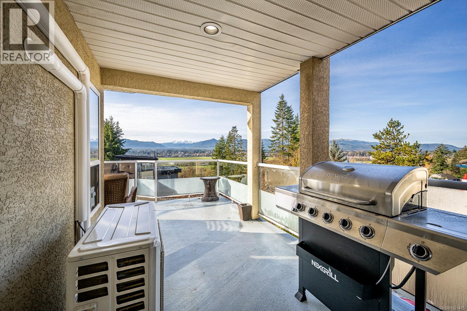 1418 Valley View Dr, Courtenay, British Columbia