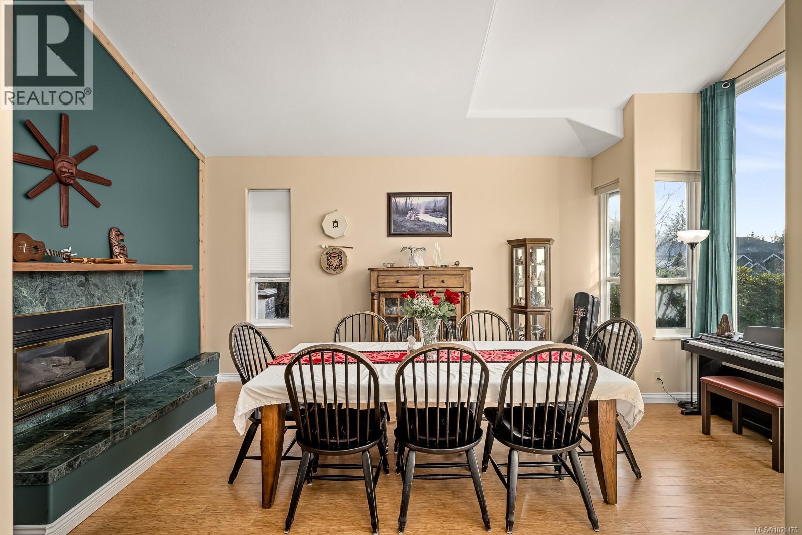 1418 Valley View Dr, Courtenay, British Columbia