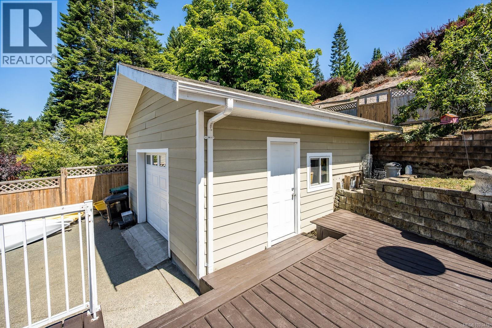 1418 Valley View Dr, Courtenay, British Columbia