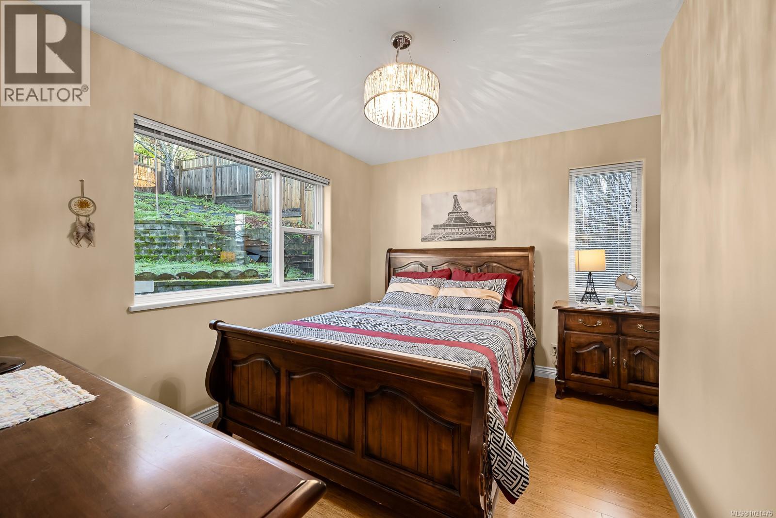 1418 Valley View Dr, Courtenay, British Columbia