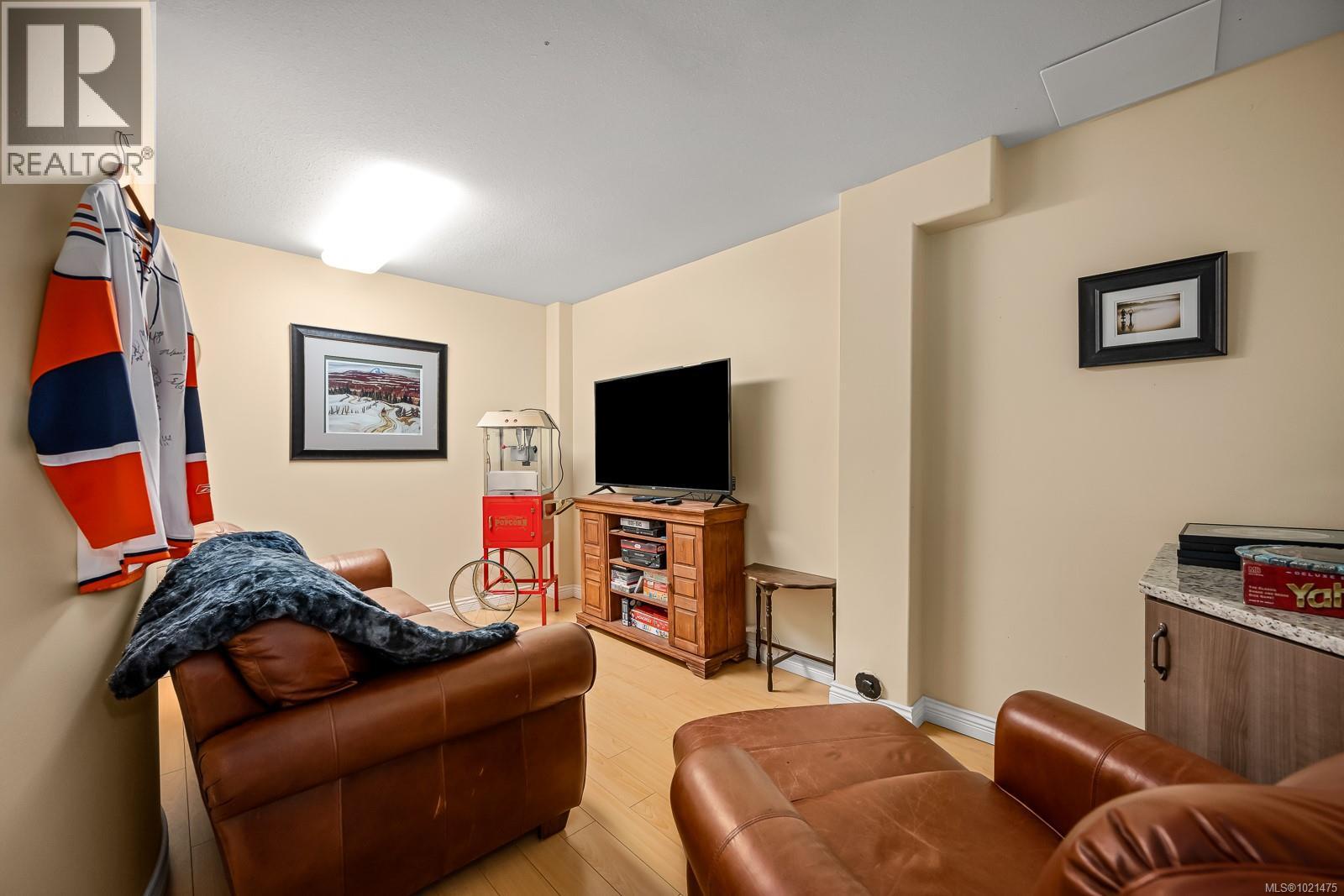 1418 Valley View Dr, Courtenay, British Columbia