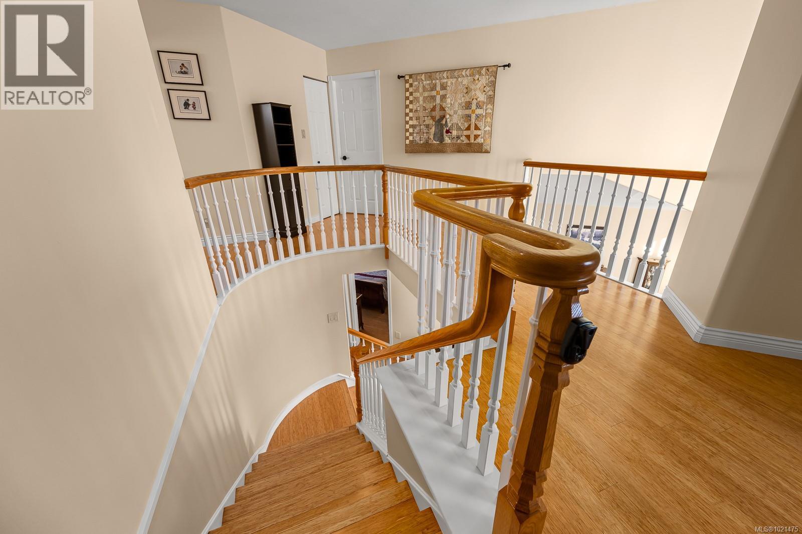 1418 Valley View Dr, Courtenay, British Columbia