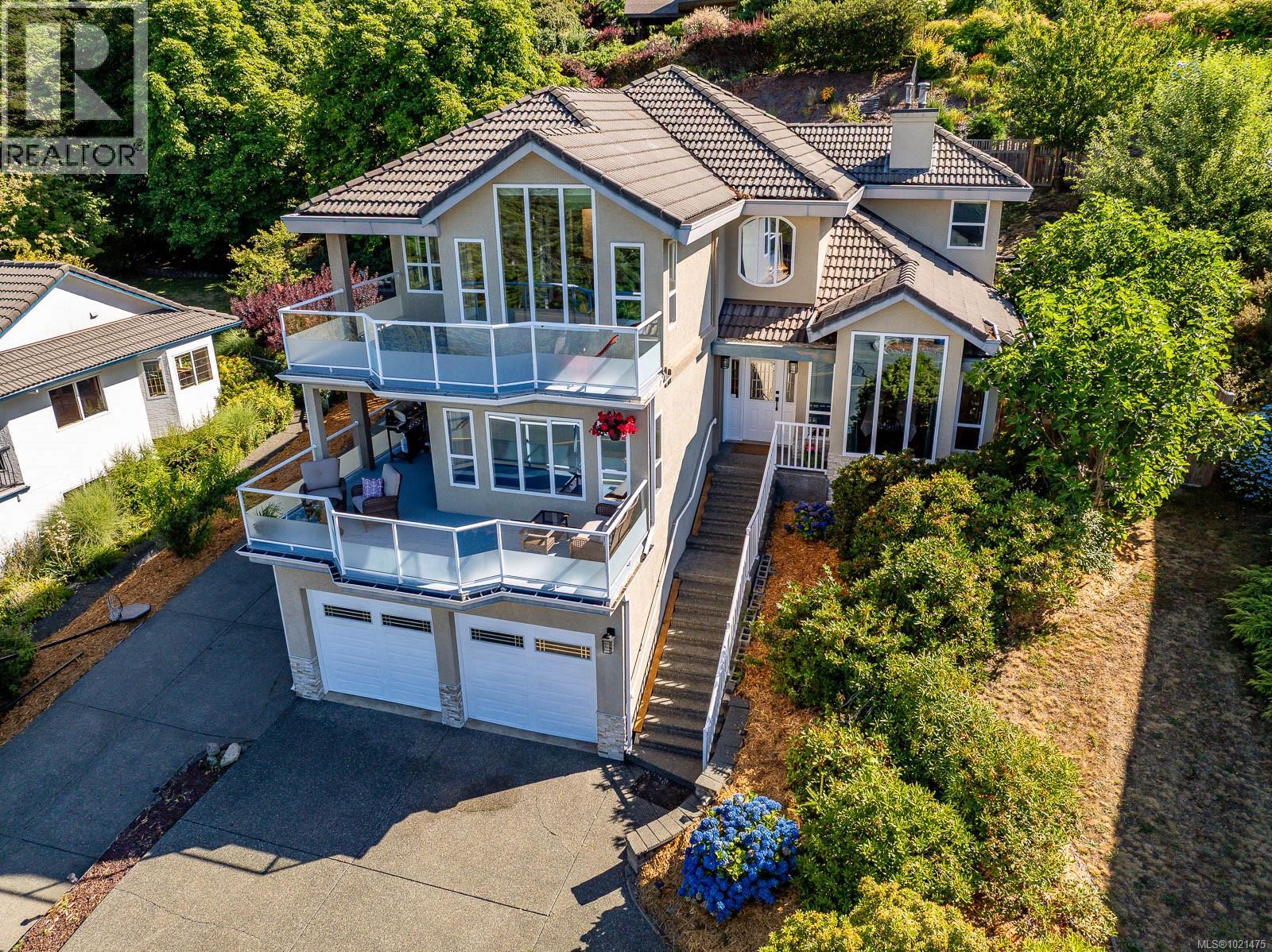 1418 Valley View Dr, Courtenay, British Columbia