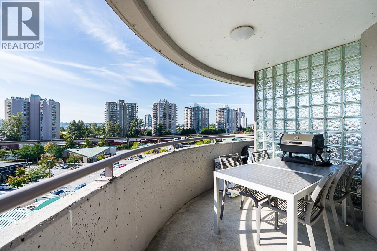 403 98 Tenth Street, New Westminster, British Columbia