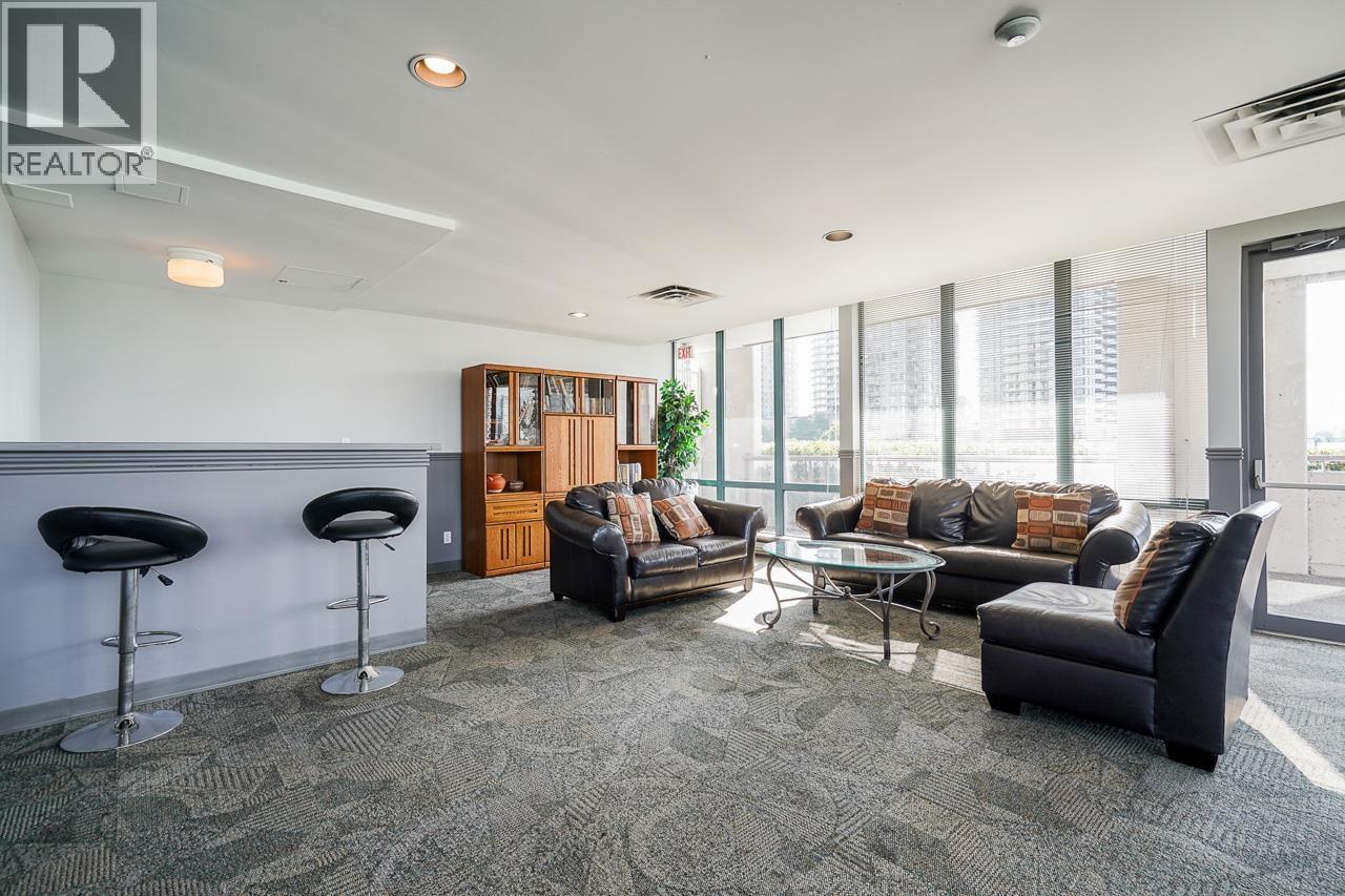 403 98 Tenth Street, New Westminster, British Columbia