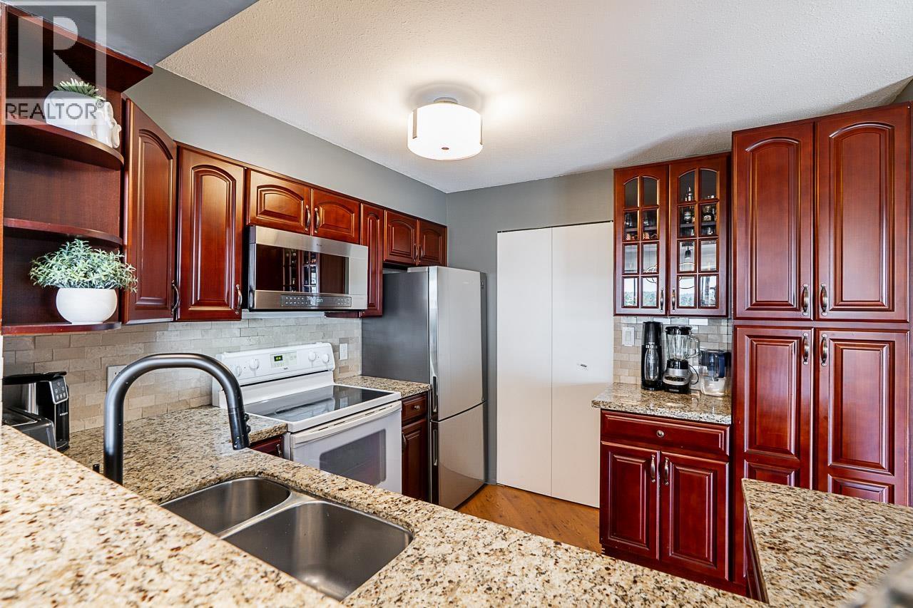 403 98 Tenth Street, New Westminster, British Columbia