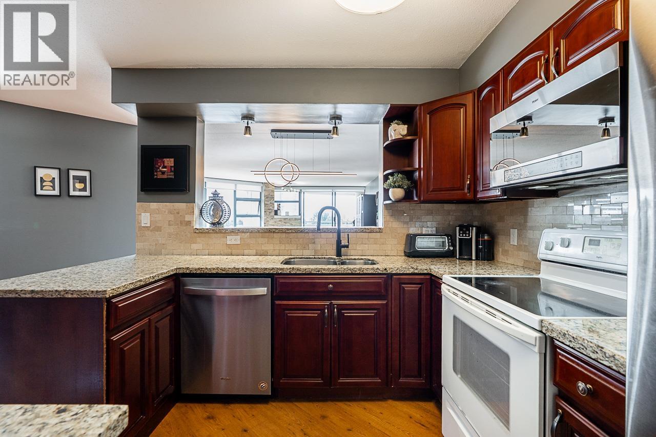 403 98 Tenth Street, New Westminster, British Columbia