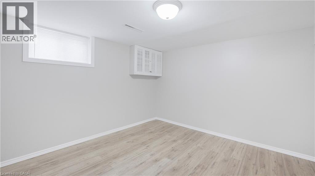 131 East 42nd Street, Hamilton, Ontario