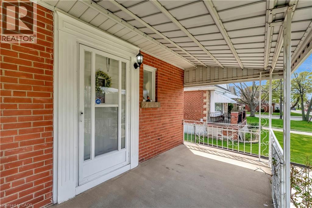 131 East 42nd Street, Hamilton, Ontario