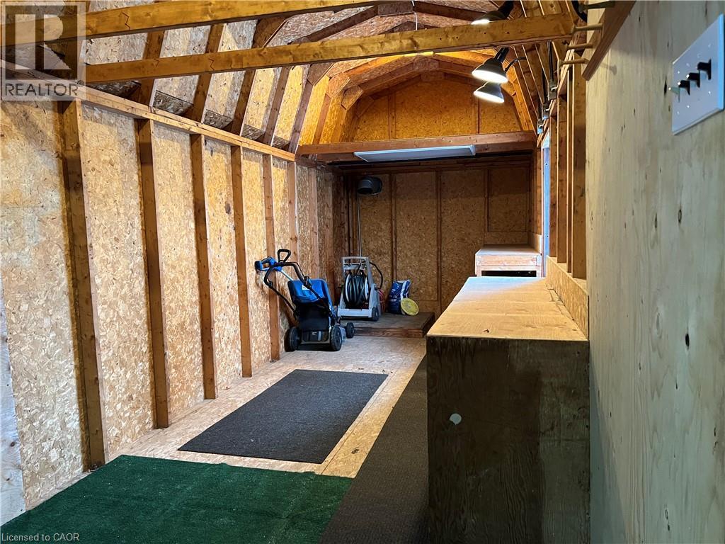 131 East 42nd Street, Hamilton, Ontario