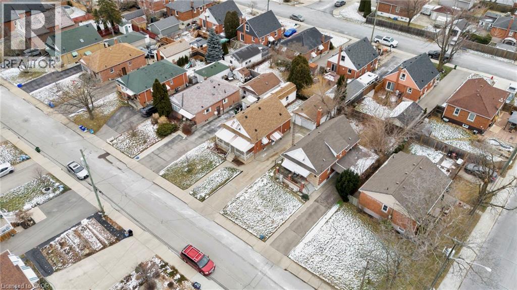 131 East 42nd Street, Hamilton, Ontario