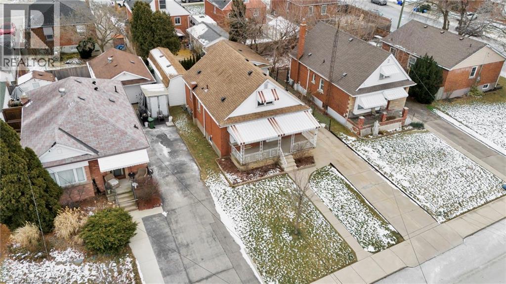 131 East 42nd Street, Hamilton, Ontario