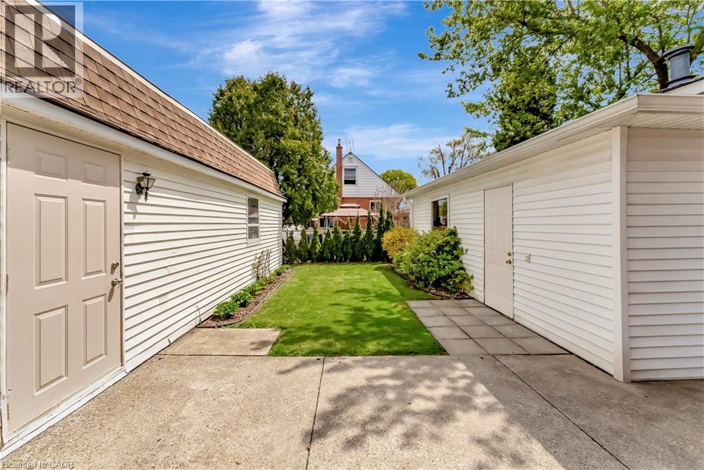 131 East 42nd Street, Hamilton, Ontario