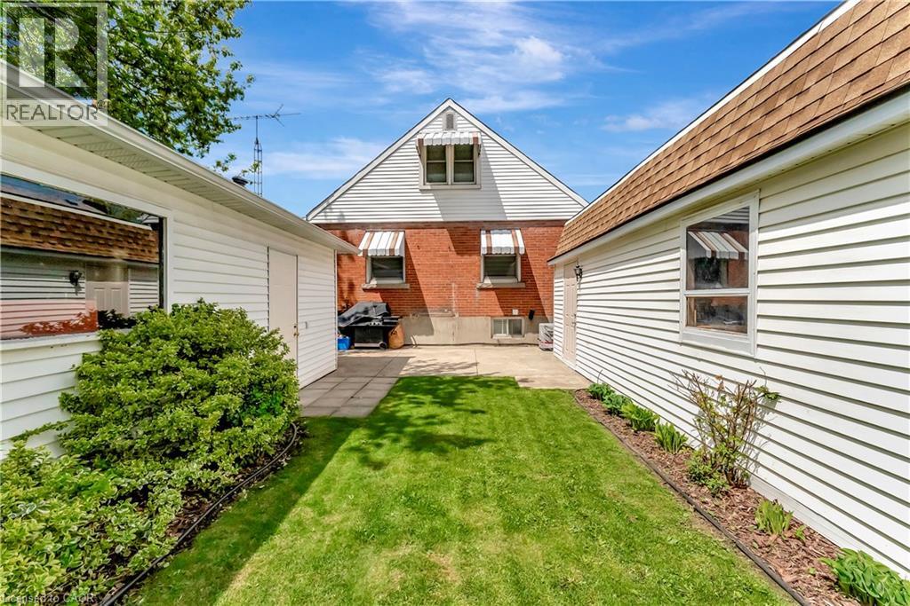 131 East 42nd Street, Hamilton, Ontario