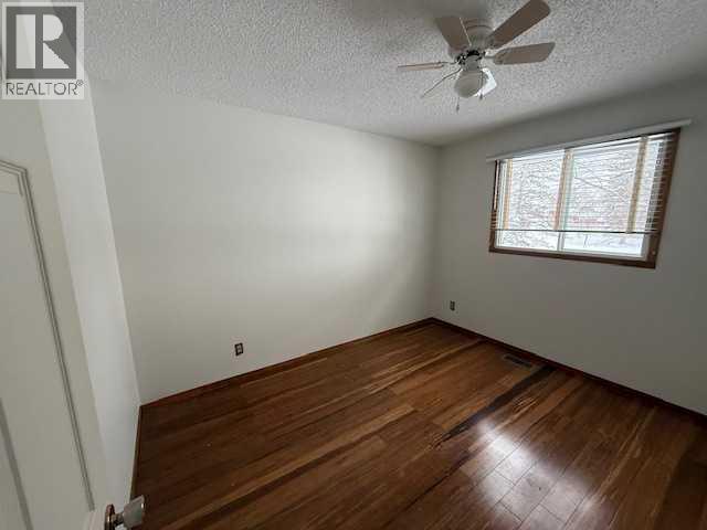 10 Main Street, Munson, Alberta